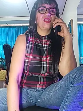 kelly dirty  online show from 11, 6, 2026