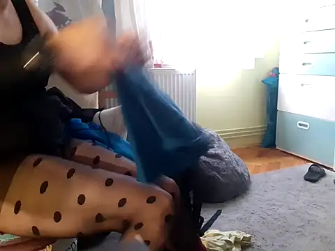 feathersify online show from 9, 10, 2025