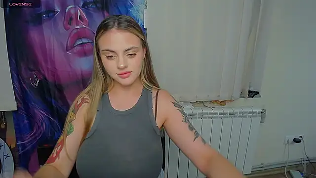 Lilia Moon online show from 9, 9, 2025