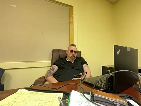 Littledick007007 online show from 16, 1, 2026