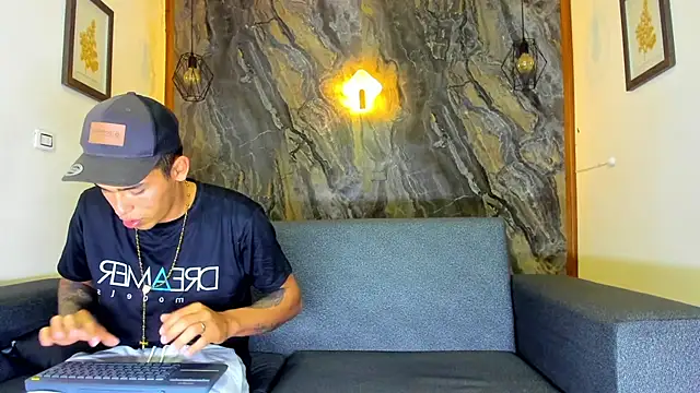 yeckodream online show from 21, 2, 2025