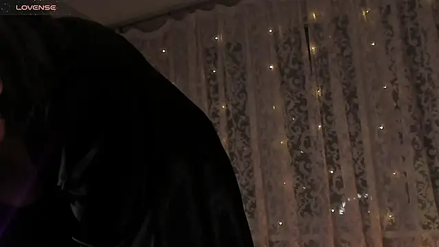 Ana Peachy  online show from 20, 11, 2025