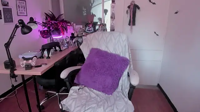 gothic do11 online show from 10, 10, 2025