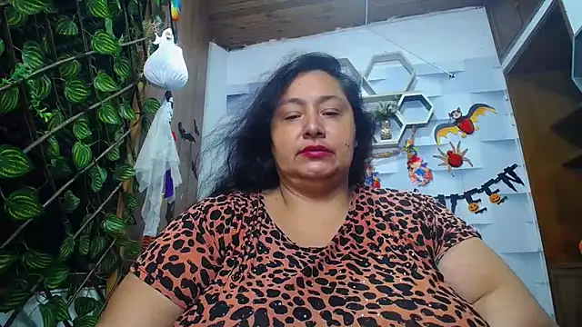 TistMature online show from 27, 10, 2025