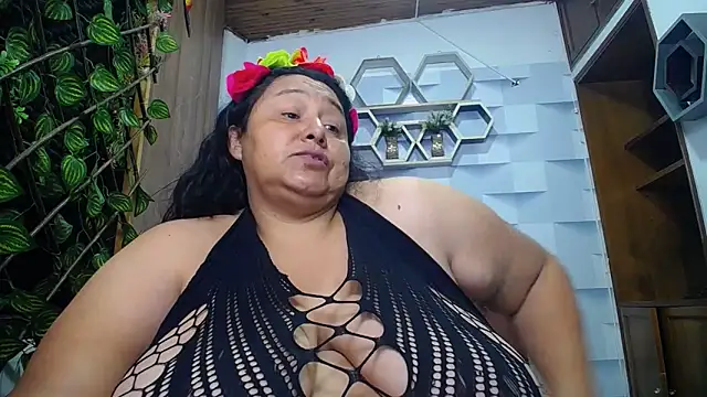 TistMature online show from 27, 11, 2025