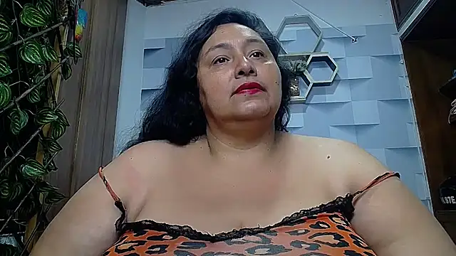 TistMature online show from 7, 10, 2025