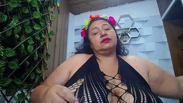 TistMature online show from 6, 11, 2025