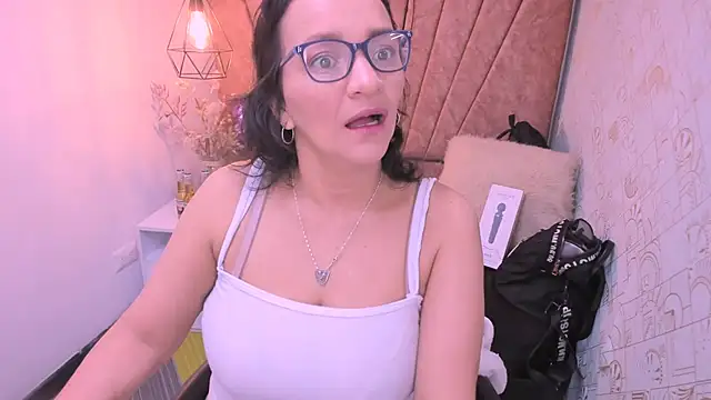 MarilynMiilf  online show from 10, 10, 2025