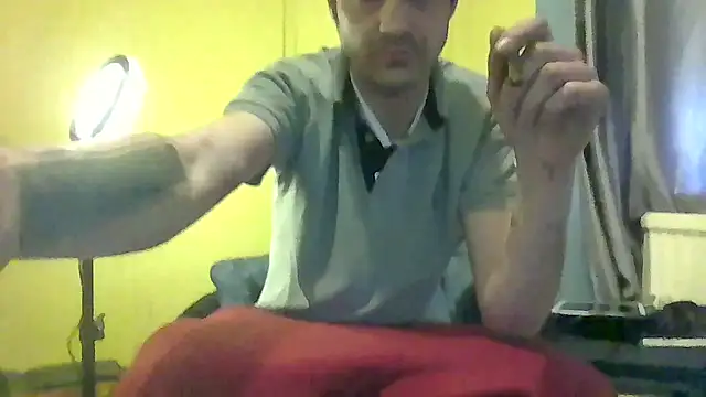 ThatGuyNextDoor1992 online show from 22, 2, 2025