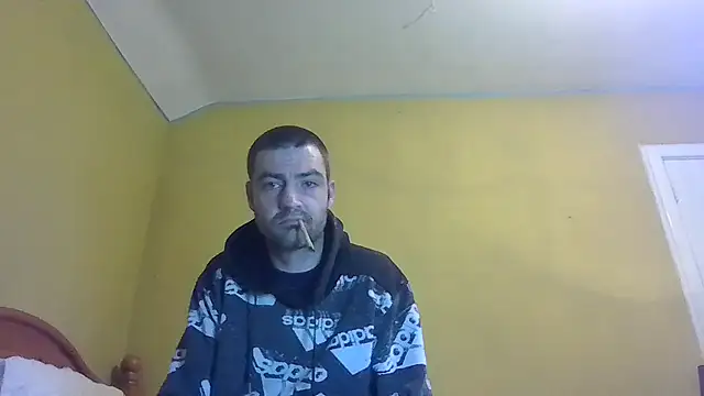 ThatGuyNextDoor1992 online show from 8, 3, 2025