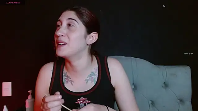 Red-moon1 online show from 4, 6, 2026