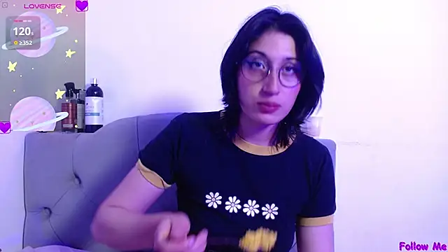 Red-moon1 online show from 8, 3, 2025