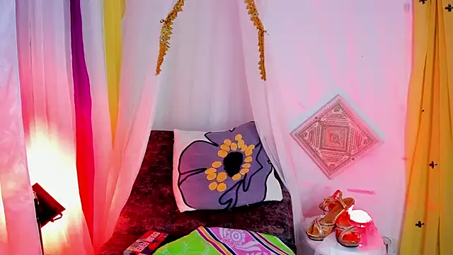 sophiaamethystt online show from 6, 11, 2025