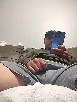 thickcocklatino online show from 5, 3, 2026