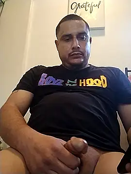 Snapshot of thickcocklatino chatting on 7, 1, 2026 thickcocklatino online show from 7, 1, 2026