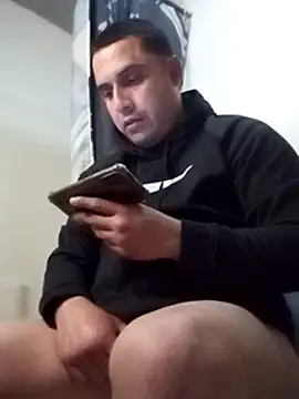 Snapshot of thickcocklatino chatting on 18, 2, 2025 thickcocklatino online show from 18, 2, 2025