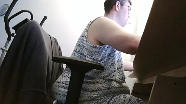 Snapshot of chubbysmallcock@xh chatting on 30, 5, 2026 chubbysmallcockxh online show from 30, 5, 2026