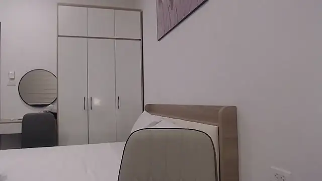 Onee-Chew online show from 11, 11, 2025