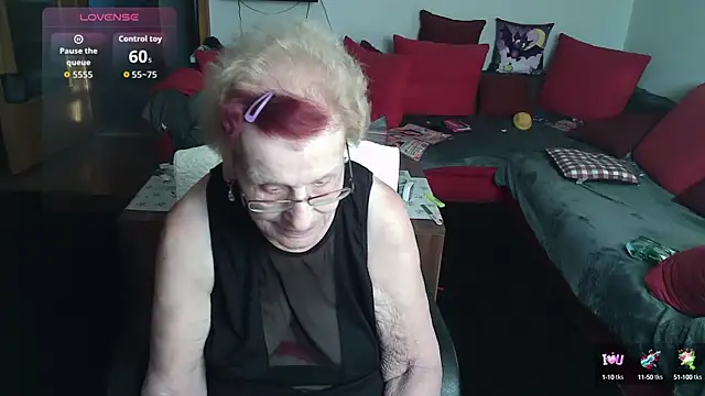 HeisseomaOriginal online show from 1, 10, 2025