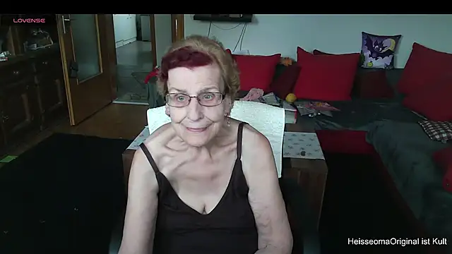 HeisseomaOriginal online show from 17, 6, 2026