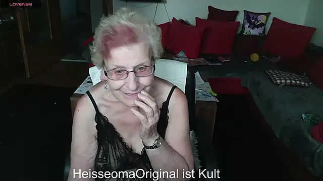 HeisseomaOriginal online show from 17, 9, 2025