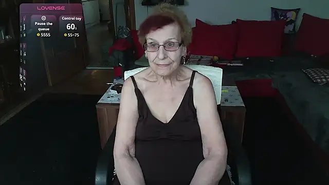 HeisseomaOriginal online show from 10, 2, 2026