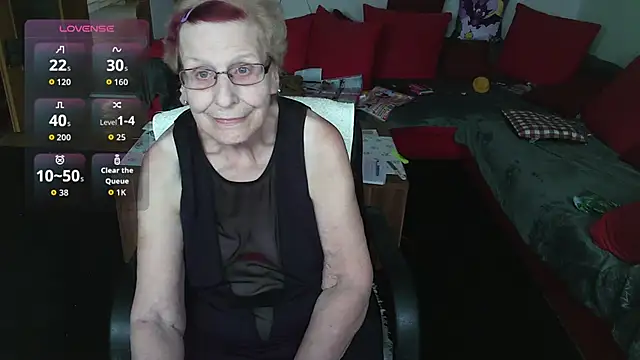 HeisseomaOriginal online show from 8, 10, 2025