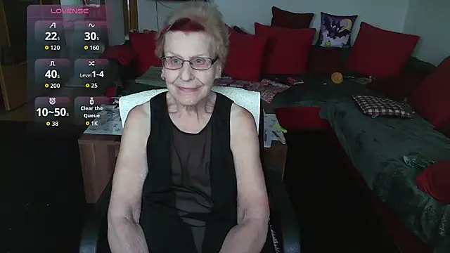 HeisseomaOriginal online show from 5, 10, 2025