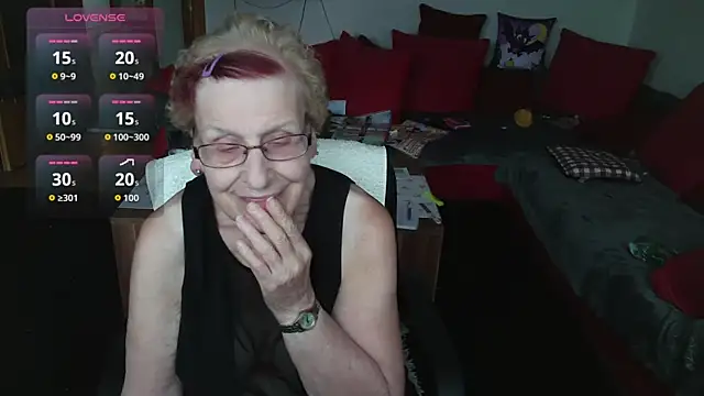 HeisseomaOriginal online show from 10, 10, 2025