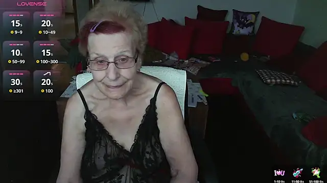 HeisseomaOriginal online show from 6, 10, 2025