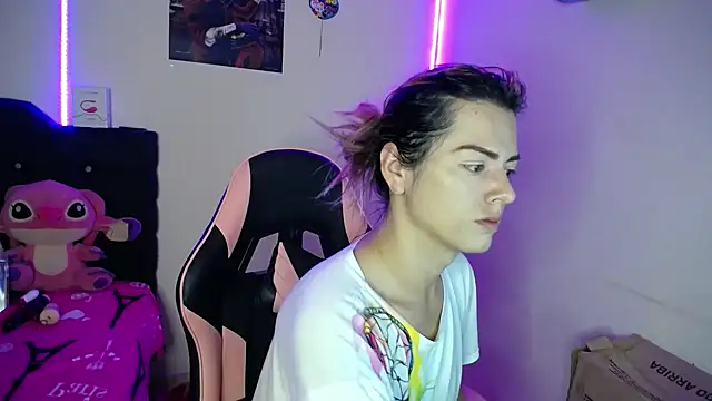 yuliana 19 online show from 6, 10, 2025