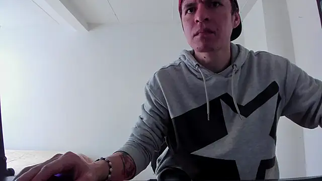 Snapshot of Headhunterdz chatting on 19, 6, 2026 Headhunterdz online show from 19, 6, 2026