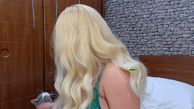 CuteBlondeMe online show from 5, 12, 2025