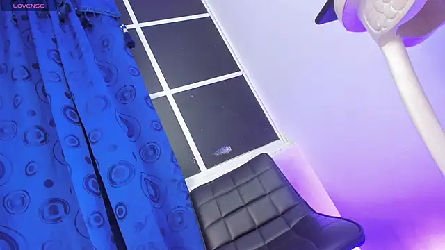 Sophia Cameron online show from 13, 3, 2025