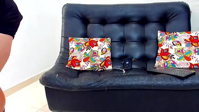 AlfredWalker online show from 3, 4, 2026