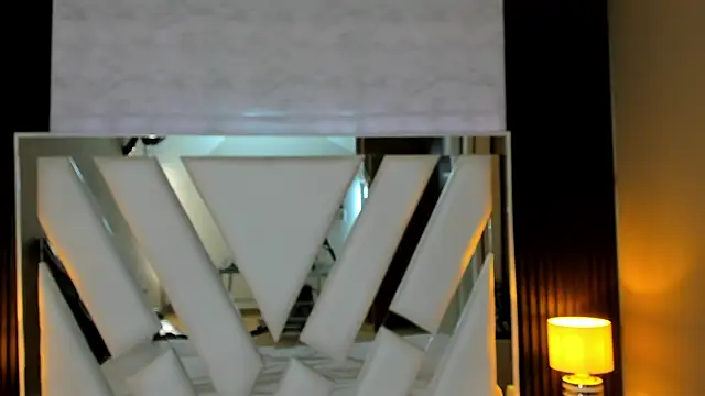 Linda4Petite online show from 6, 2, 2026