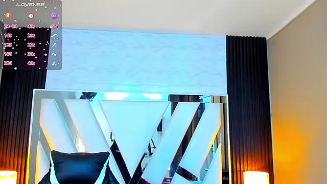 Linda4Petite online show from 26, 9, 2025