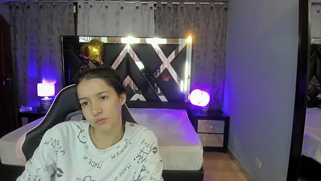 Linda4Petite online show from 14, 6, 2026
