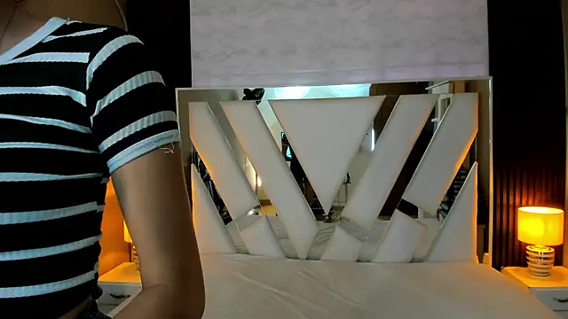 Linda4Petite online show from 20, 12, 2025