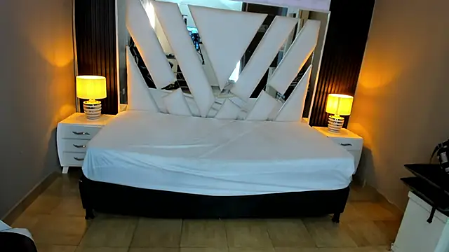 Linda4Petite online show from 18, 3, 2026