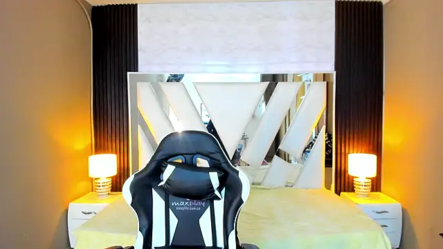 Linda4Petite online show from 28, 11, 2025