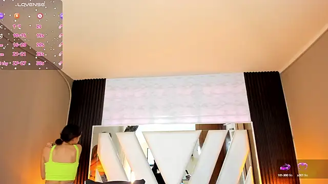 Linda4Petite online show from 6, 10, 2025