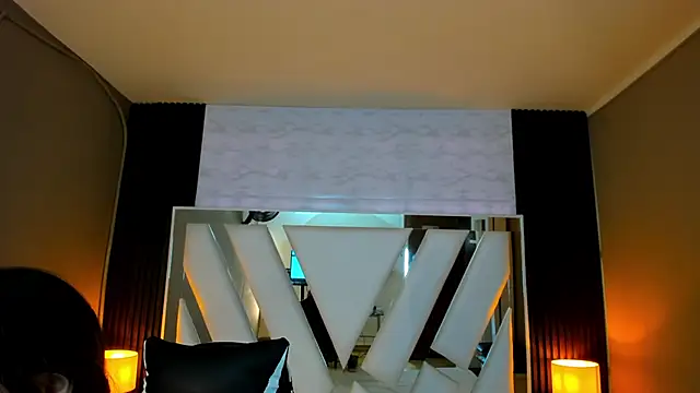 Linda4Petite online show from 12, 10, 2025