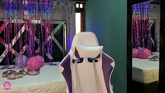 Linda4Petite online show from 18, 3, 2025