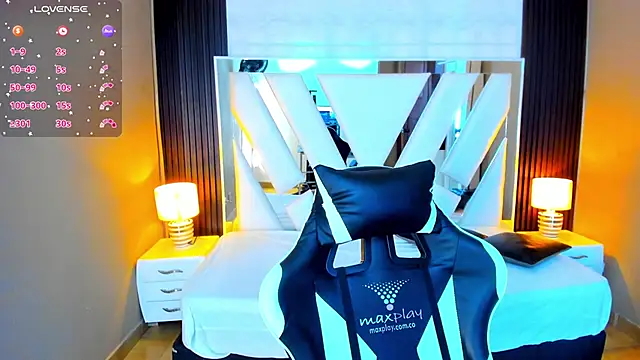 Linda4Petite online show from 7, 10, 2025