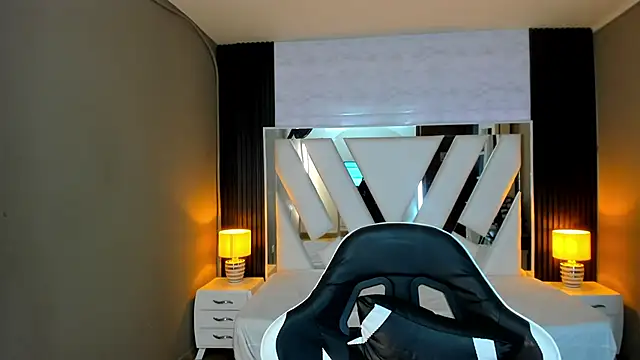 Linda4Petite online show from 9, 1, 2026