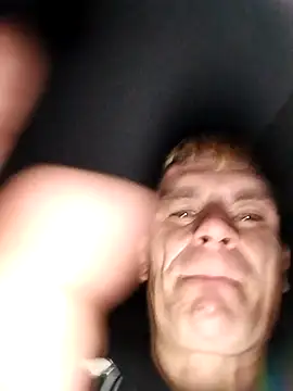 Robertino21cm online show from 3, 11, 2025