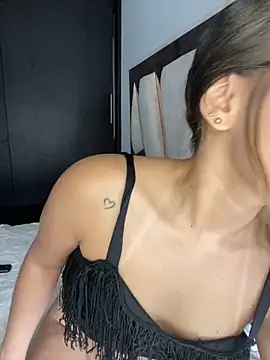 Snapshot of NatashaCruz- chatting on 19, 9, 2025 NatashaCruz- online show from 19, 9, 2025