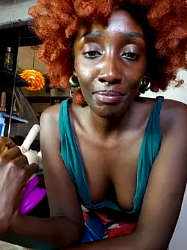 Snapshot of lynnkatrina chatting on 20, 6, 2026 lynnkatrina online show from 20, 6, 2026