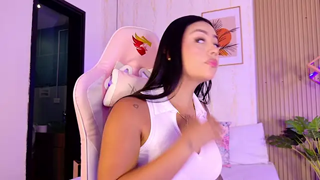 Snapshot of CameronCollins_ chatting on 2, 3, 2026 CameronCollins online show from 2, 3, 2026